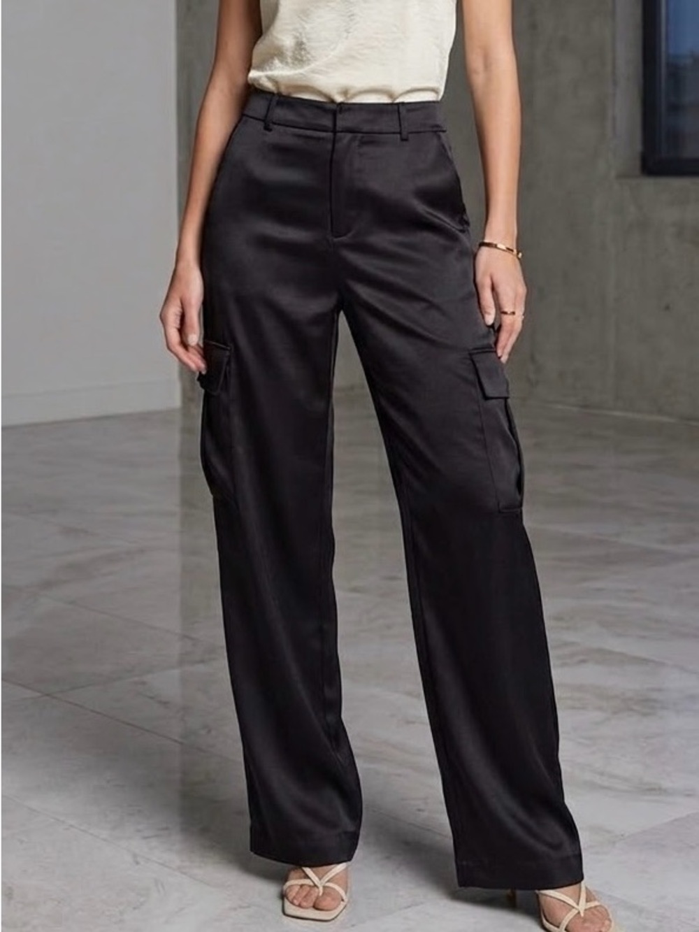 Zara Women's Size XL Black Satin Cargo Pants